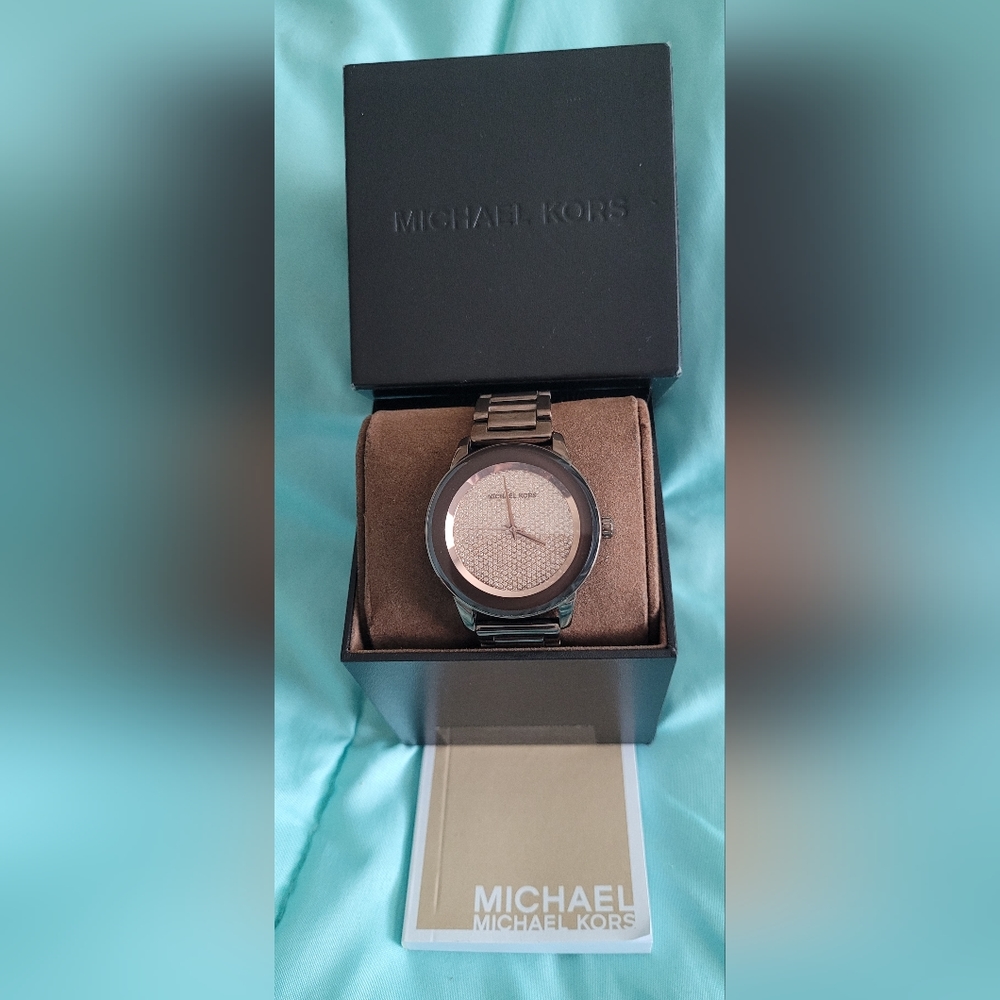 Michael Kors Kinley Pave Sable Dial Ladies Watch